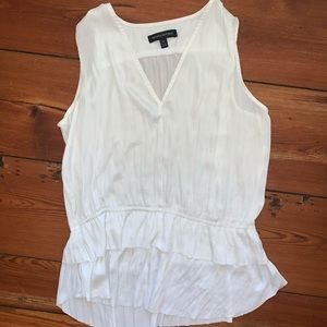 Banana Republic white light ruffle tank